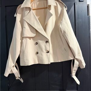 Elegant Beige Women's Trench Coat